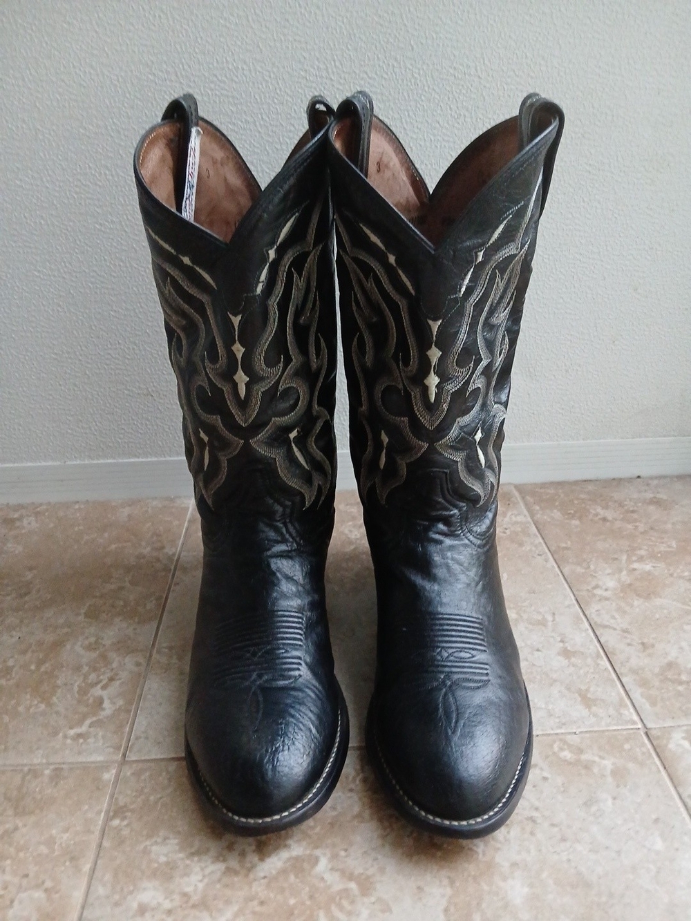 Tony Lama Black Leather Western Cowboy Boots with Embroidery
